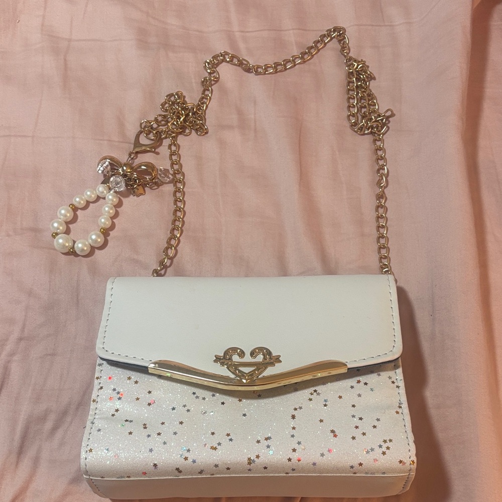 Elegant White and Gold Women's Bag Mild stain